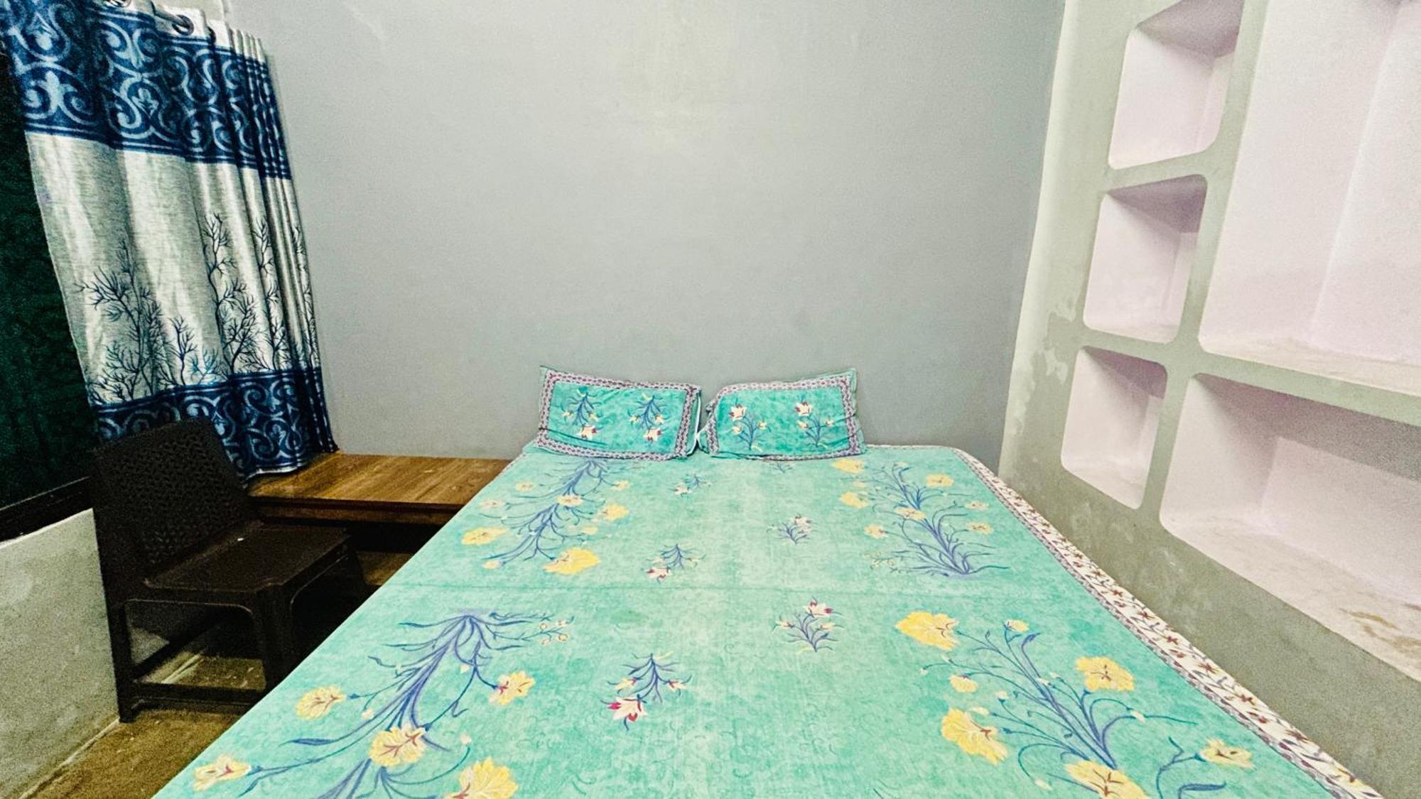 Tandon Lodge On The Ganga Ghat Homestay Varanasi Dış mekan fotoğraf
